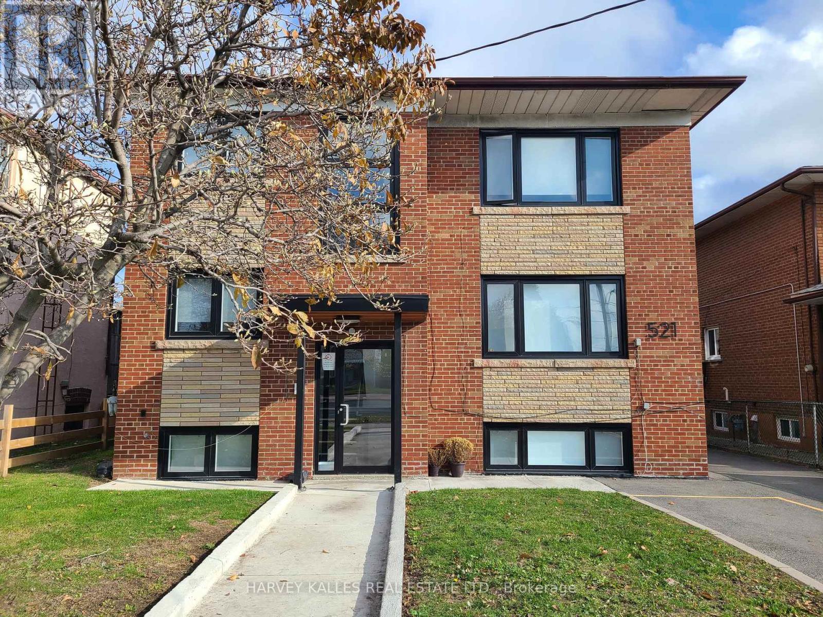 Multiplex at 2 - 521 BROWNS LINE, Toronto (Alderwood)