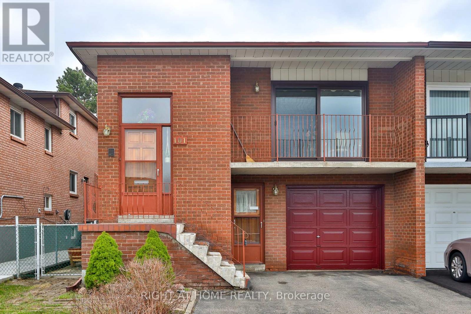 Semi-Detached/Link at 101 BENJAMIN BOAKE TRAIL, Toronto (York University Heights)