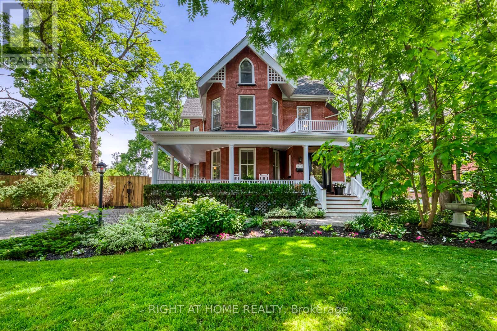 Detached at 118 MAIN STREET S, Brampton (Downtown Brampton)
