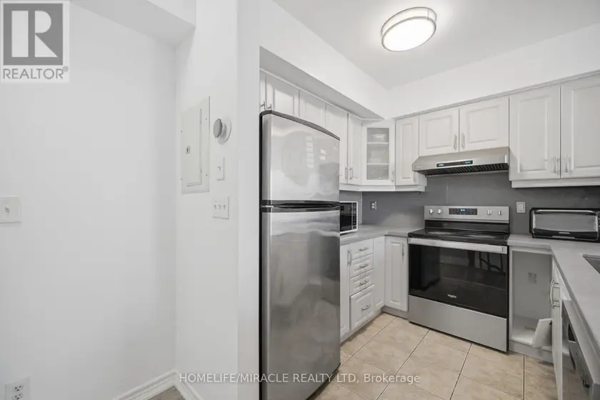 Townhouse at 2002 - 3049 FINCH AVENUE W, Toronto