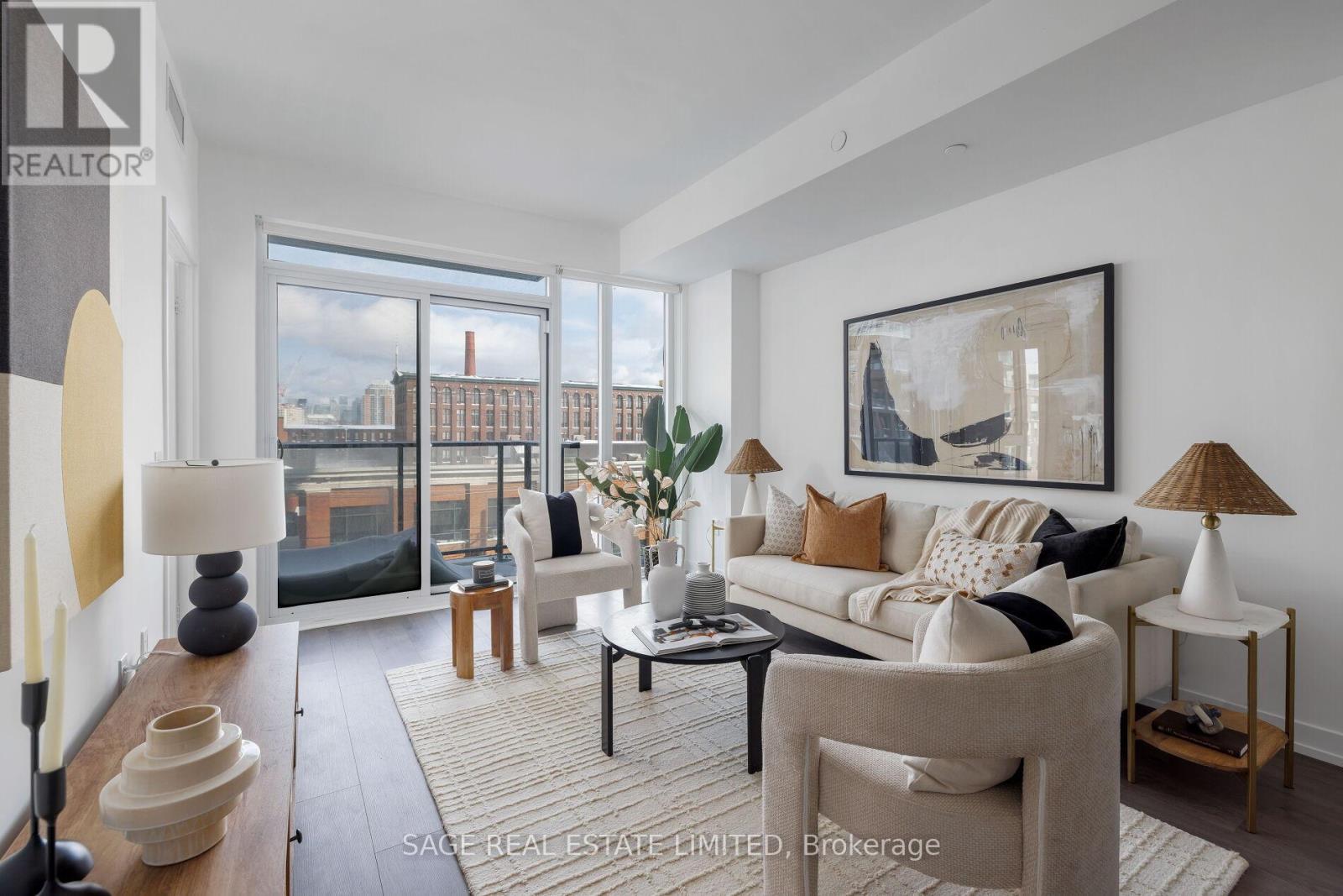 Apartment at 327 - 270 DUFFERIN STREET, Toronto (South Parkdale)
