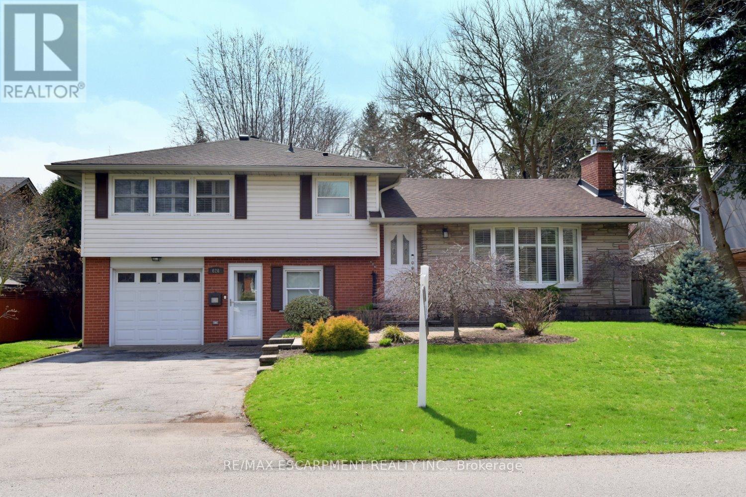 Detached at 626 VANDERBURGH DRIVE, Burlington (LaSalle)