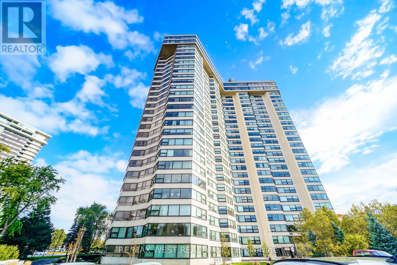 Apartment at 1709 - 1300 BLOOR STREET, Mississauga (Applewood)