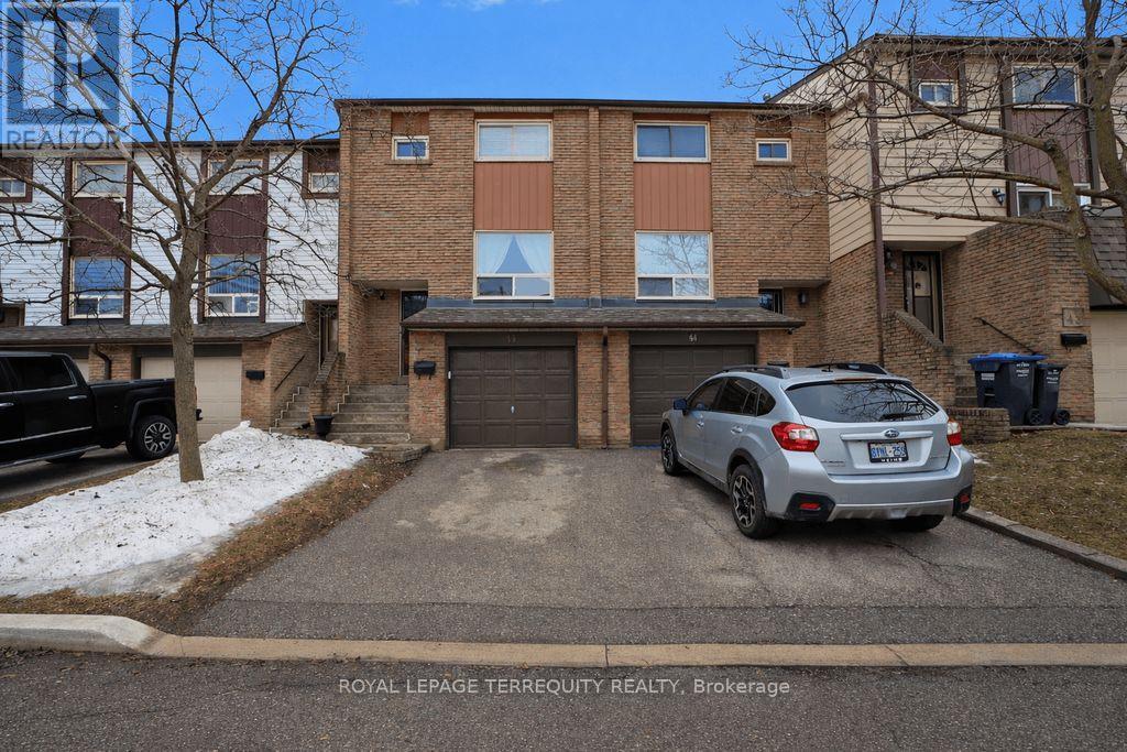 Townhouse at 43 - 1221 DUNDIX ROAD, Mississauga (Applewood)