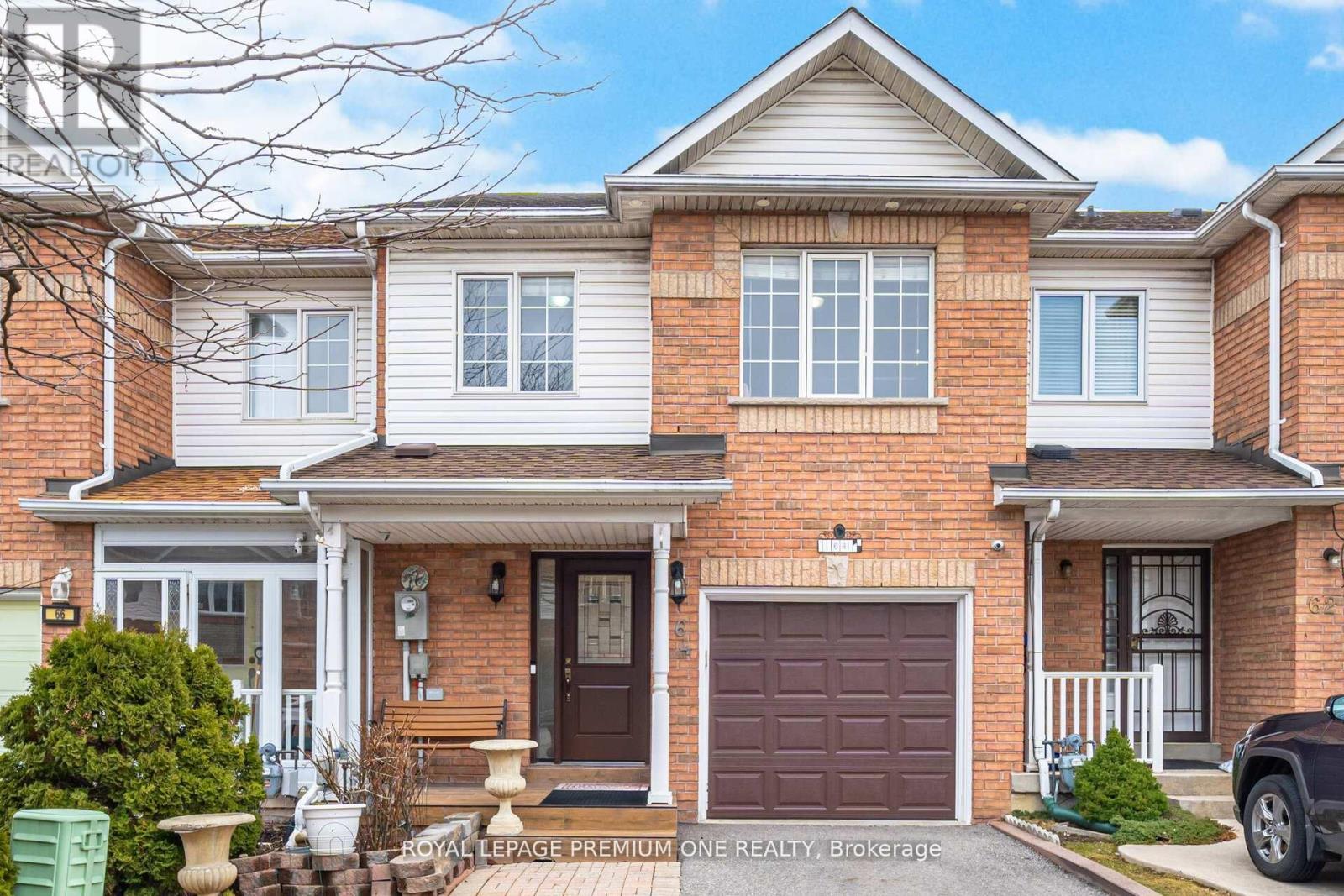 Townhouse at 64 MARE CRESCENT, Toronto (West Humber-Clairville)