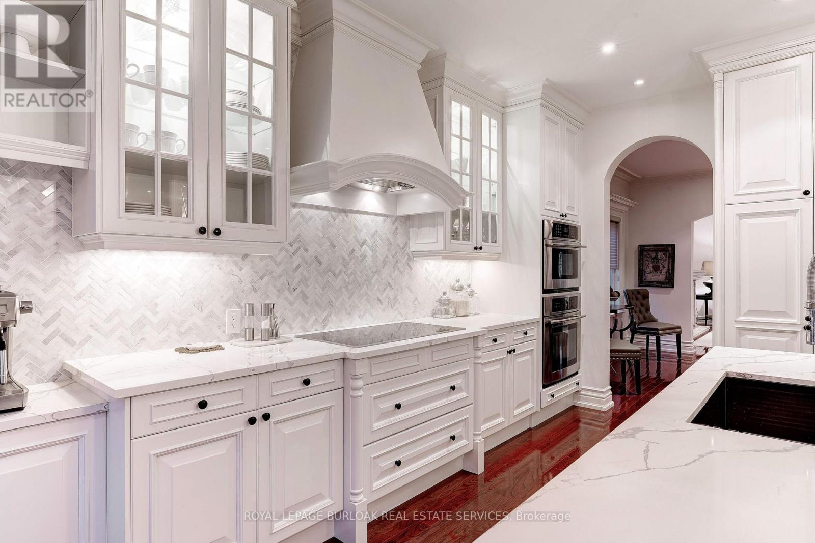 Detached at 2214 HAMPSTEAD ROAD, Oakville