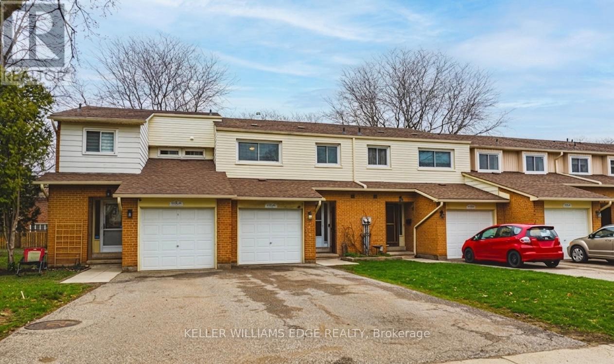 Townhouse at 60 - 1576 NEWLANDS CRESCENT, Burlington (Palmer)