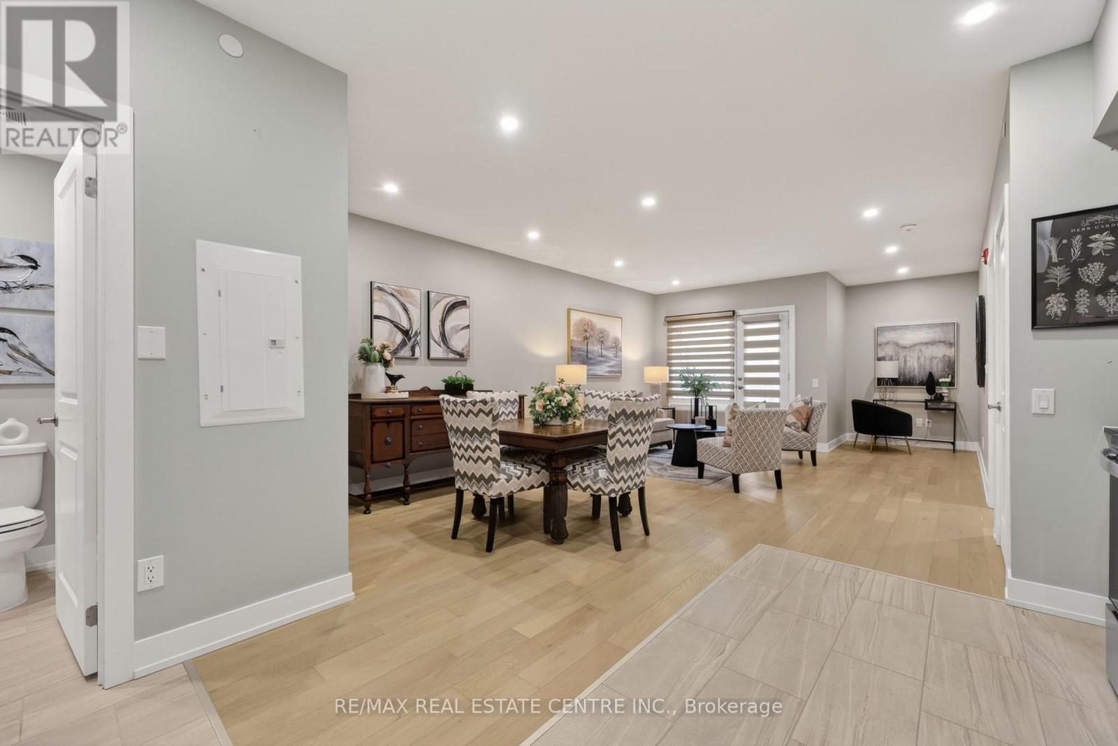Apartment at 211 - 310 BROADWAY AVENUE, Orangeville
