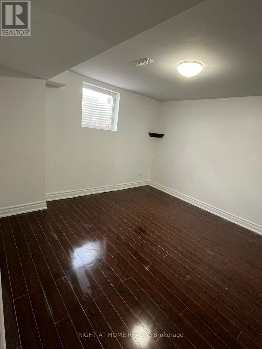 Semi-Detached/Link at 2802 HOLLINGTON CRESCENT, Mississauga
