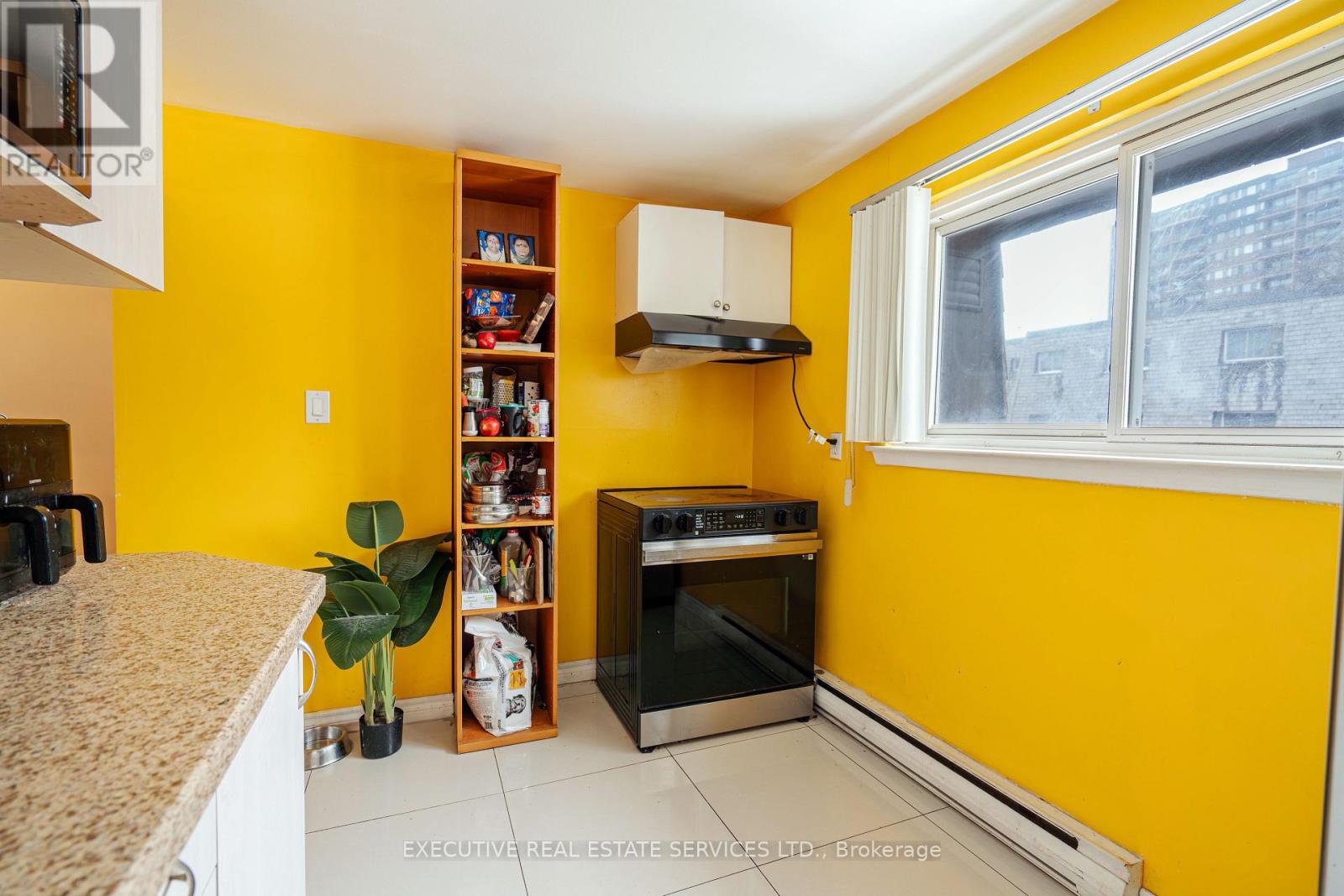 Townhouse at 25 BRIAR PATH N, Brampton
