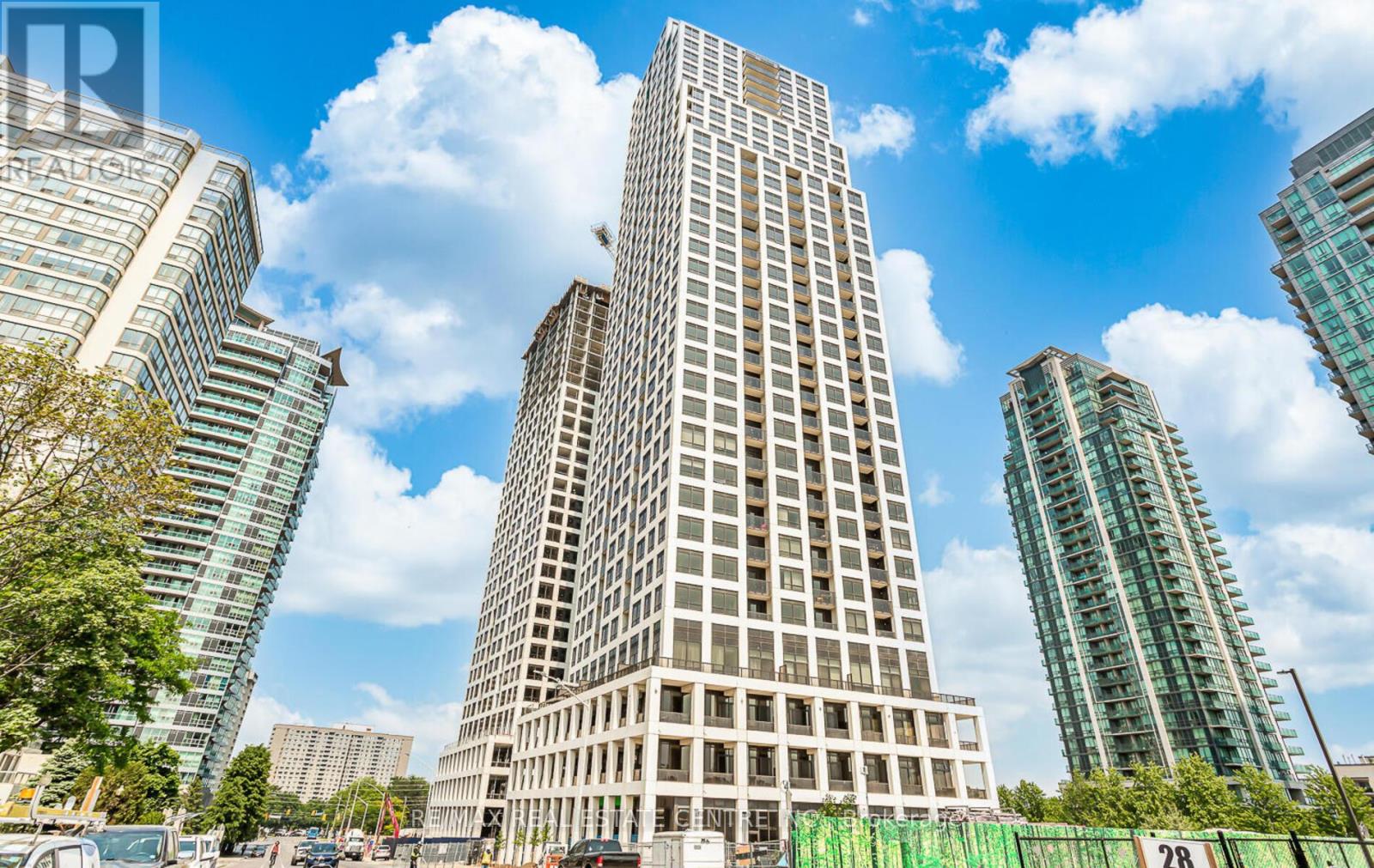 Apartment at 1610 - 36 ELM DRIVE W, Mississauga (City Centre)