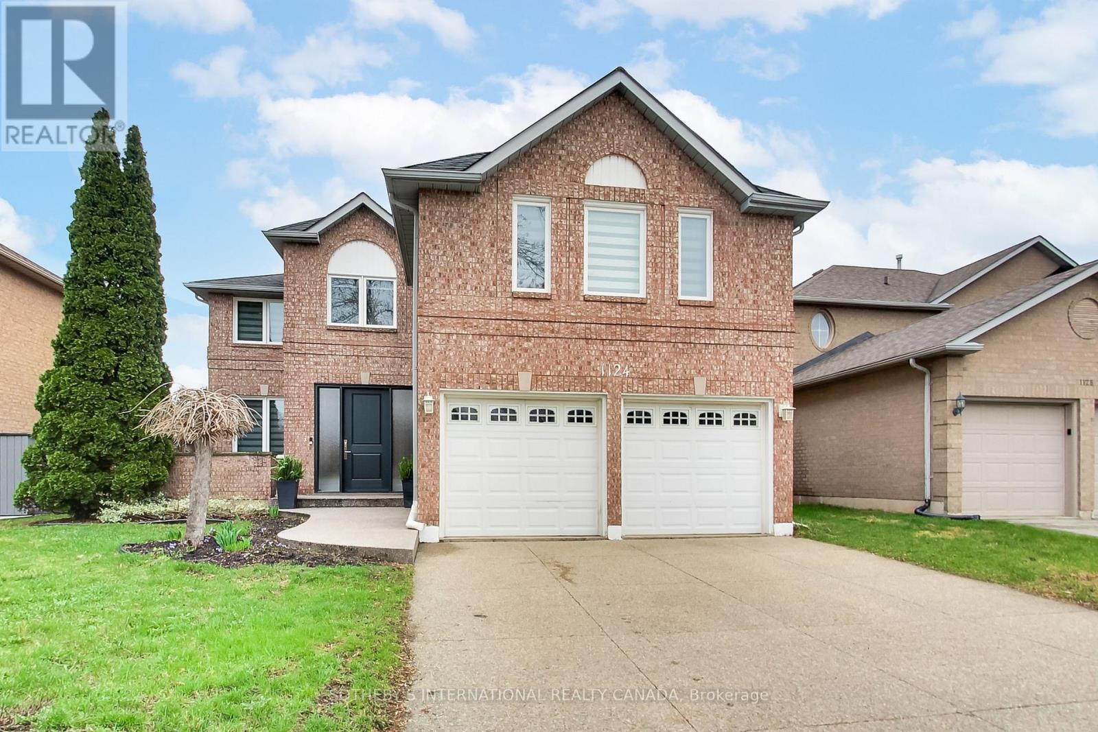 Detached at 1124 LANSDOWN DRIVE, Oakville