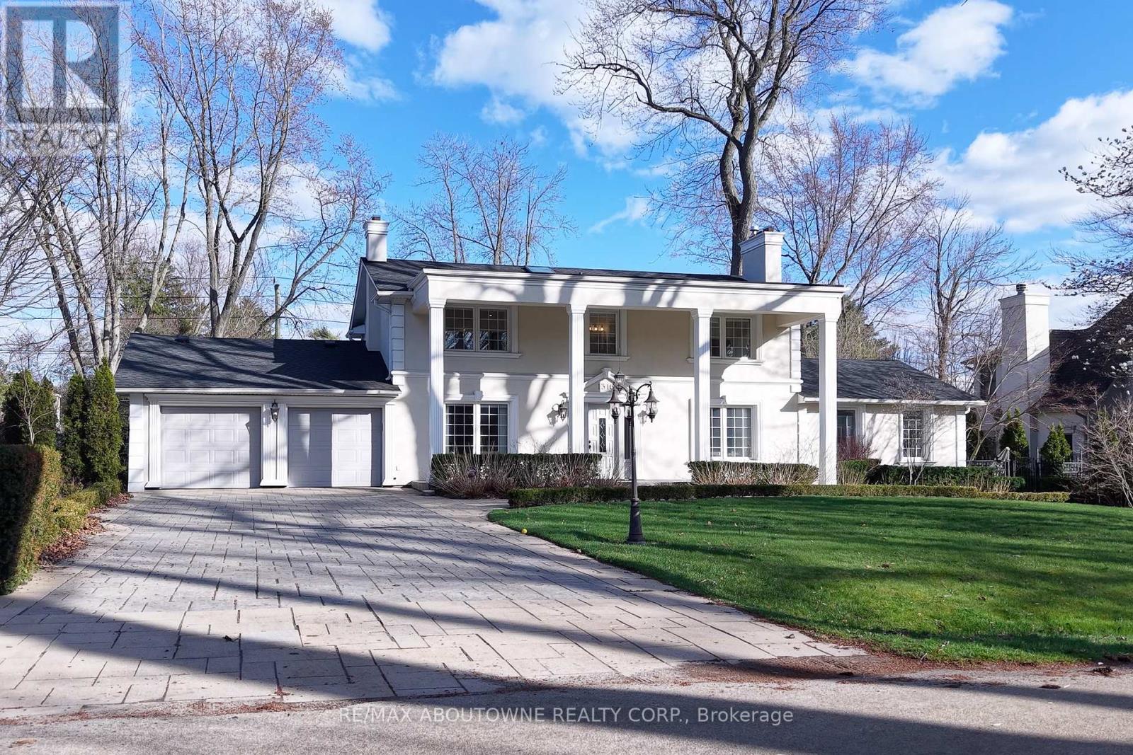 Detached at 1316 CAMBRIDGE DRIVE, Oakville (MO Morrison)