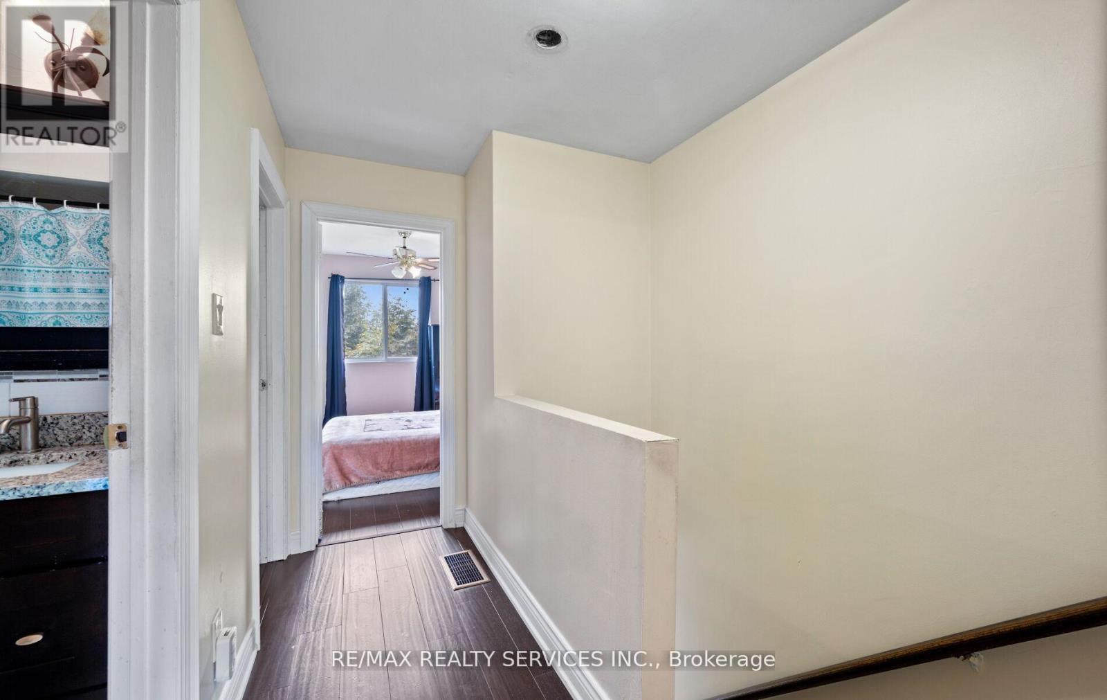 Townhouse at 124 - 124 BARONWOOD COURT, Brampton