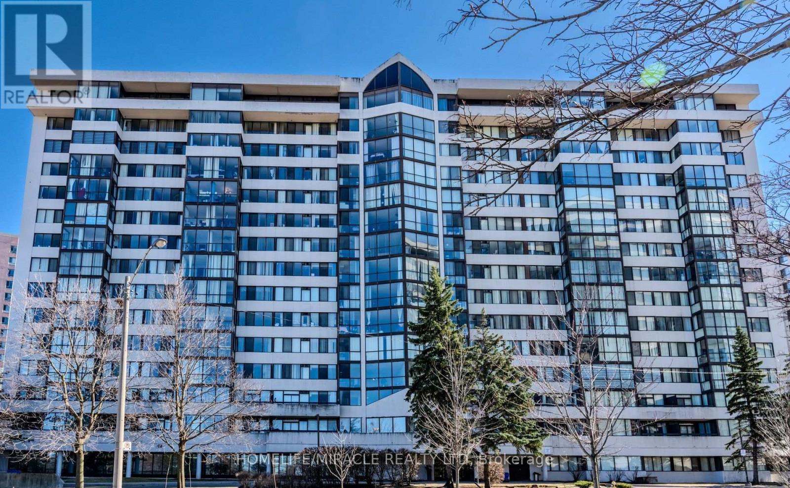 Apartment at 808 - 21 MARKBROOK LANE, Toronto (Mount Olive-Silverstone-Jamestown)