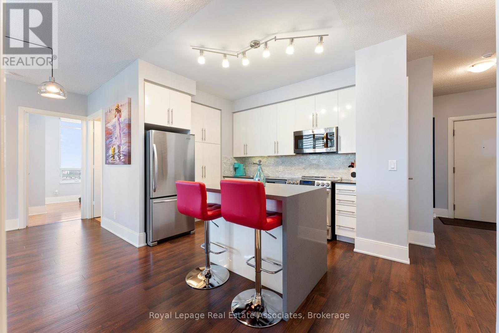 Apartment at 2604 - 330 BURNHAMTHORPE ROAD W, Mississauga (City Centre)