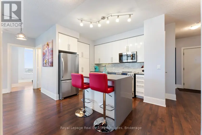 Apartment at 2604 - 330 BURNHAMTHORPE ROAD W, Mississauga (City Centre)
