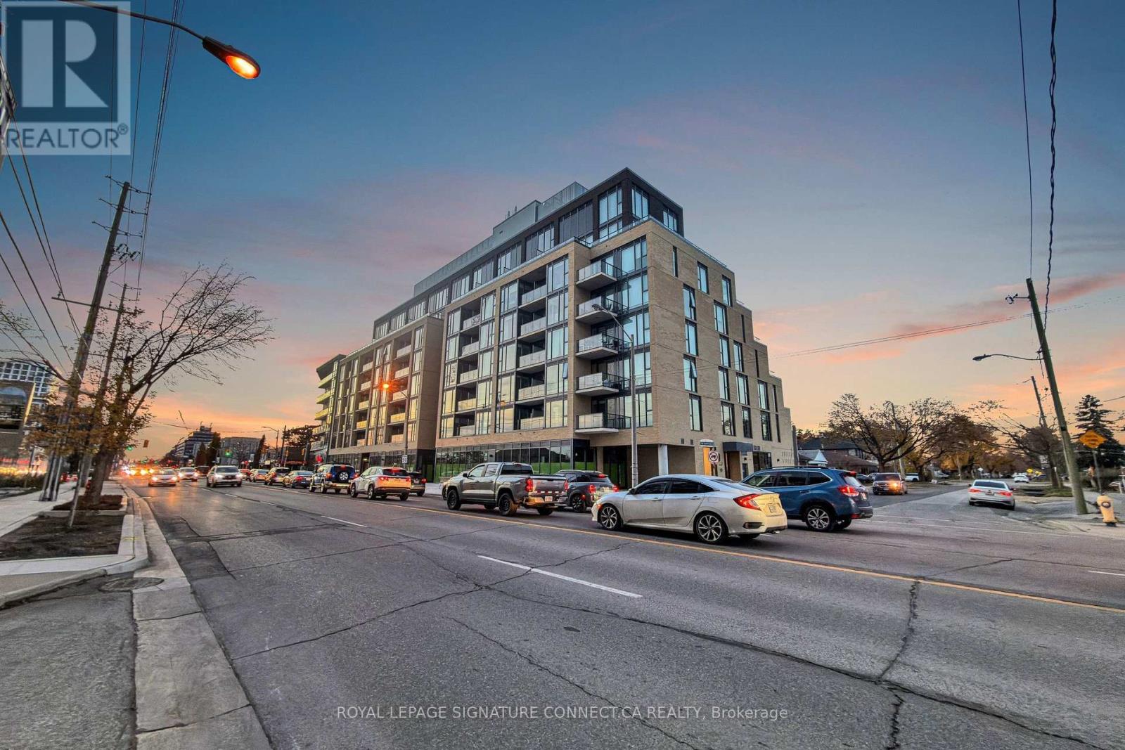 Apartment at 208 - 6 CHARTWELL ROAD, Toronto (Stonegate-Queensway)