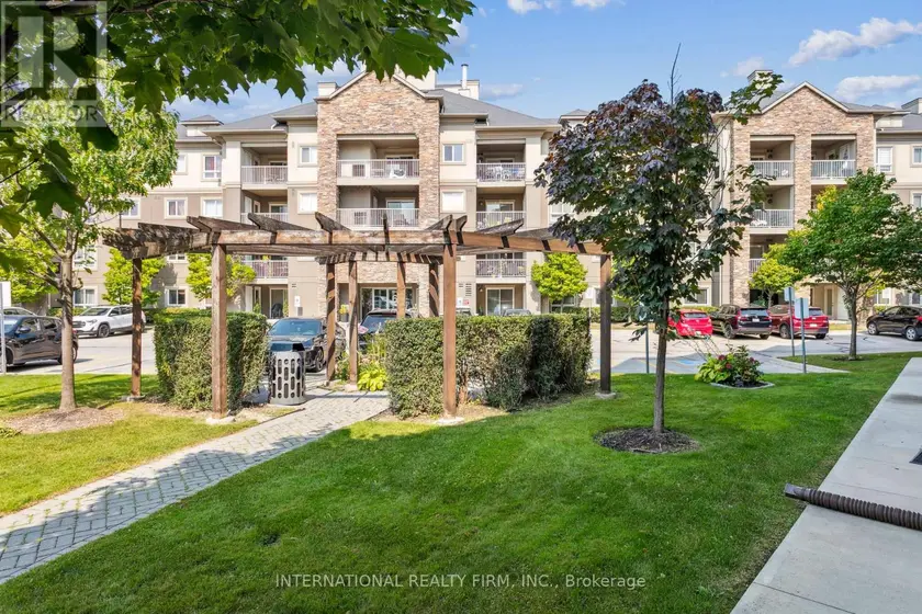 Townhouse at 2113 - 6 DAYSPRING CIRCLE, Brampton (Goreway Drive Corridor)