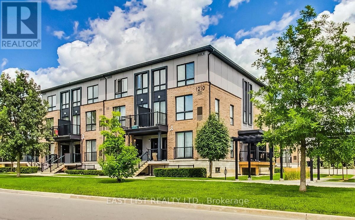 Townhouse at 102 - 1210 MILTON STREET E, Milton (DE Dempsey)