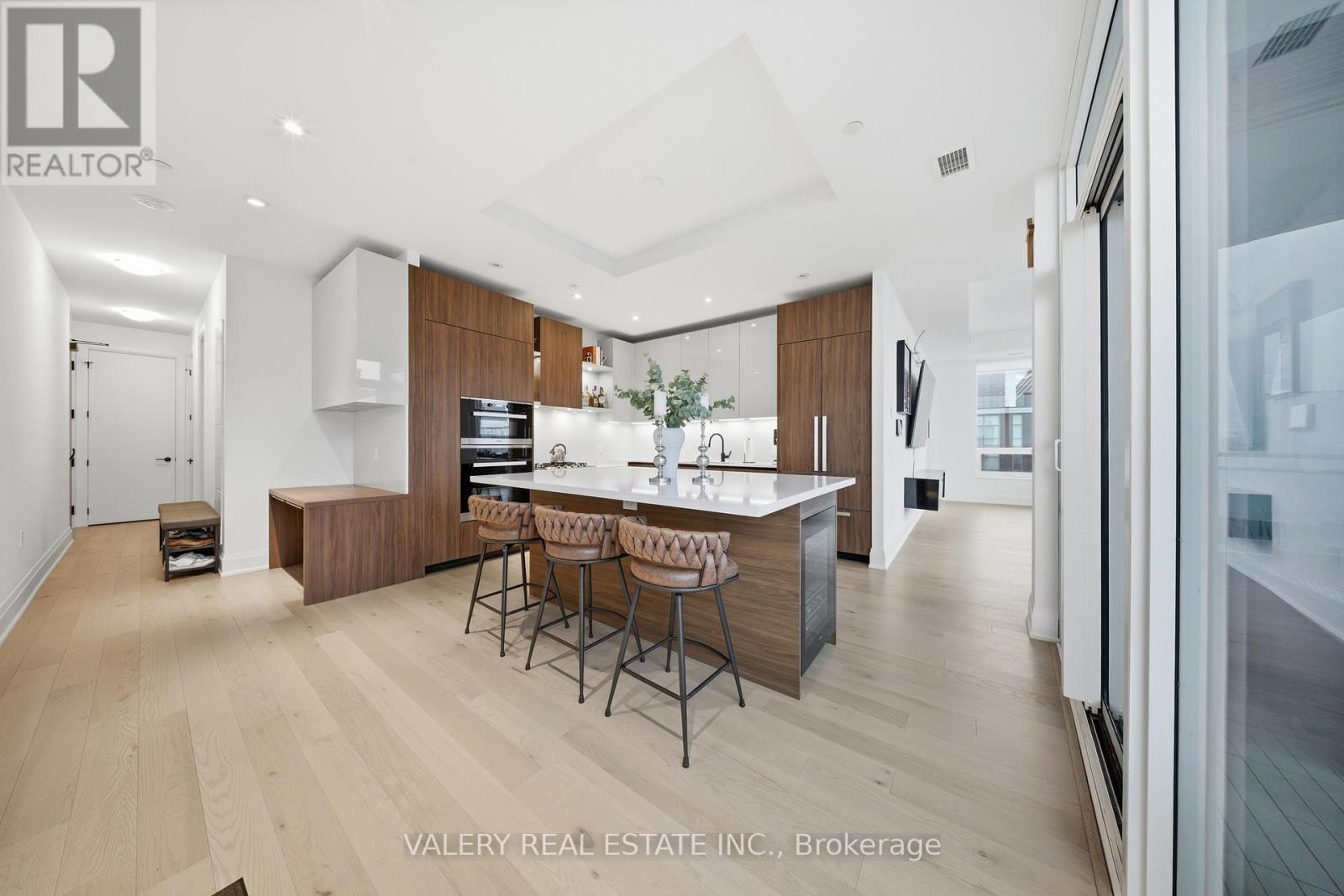 Apartment at 504 - 55 PORT STREET E, Mississauga (Port Credit)