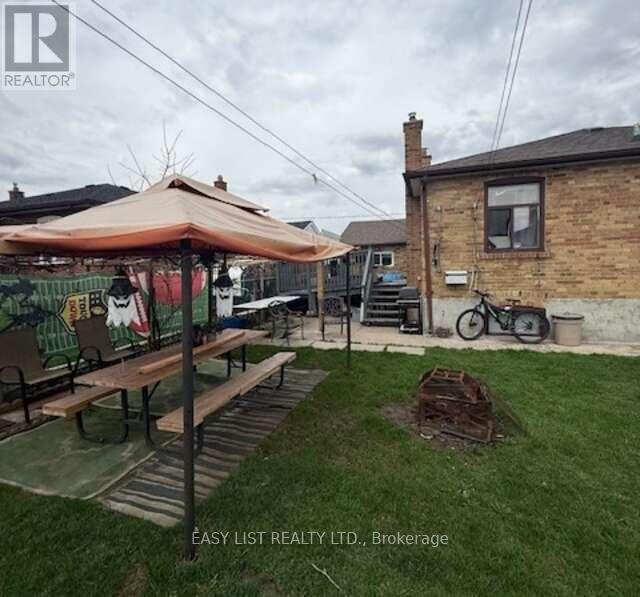Detached at 49 BLAYDON AVENUE, Toronto