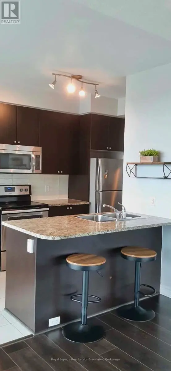 Apartment at 515 - 339 RATHBURN ROAD W, Mississauga