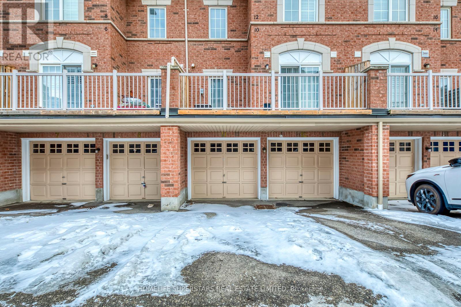 Townhouse at UNIT 11 - 605 SHORELINE DRIVE, Mississauga