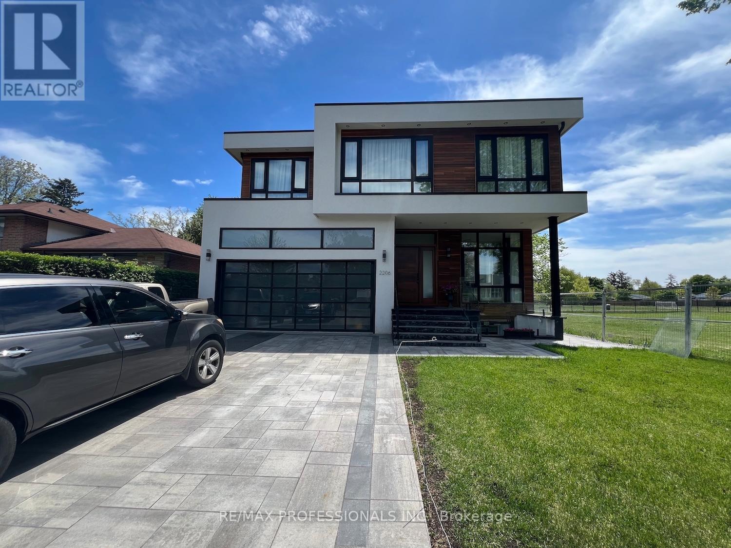 Detached at 2206 UTLEY ROAD, Mississauga (Clarkson)