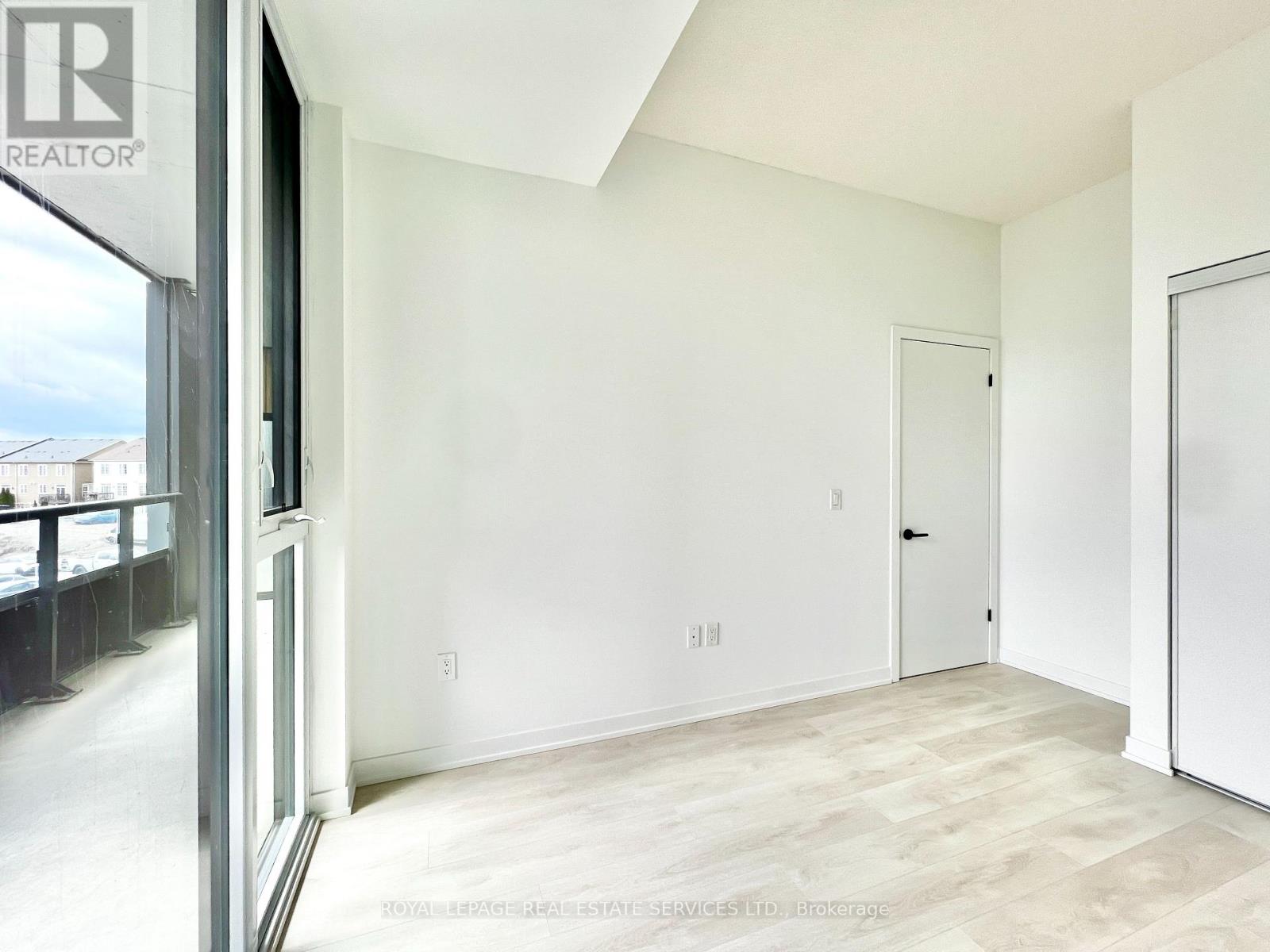 Apartment at 309 - 4878 POWERS COMMON, Burlington