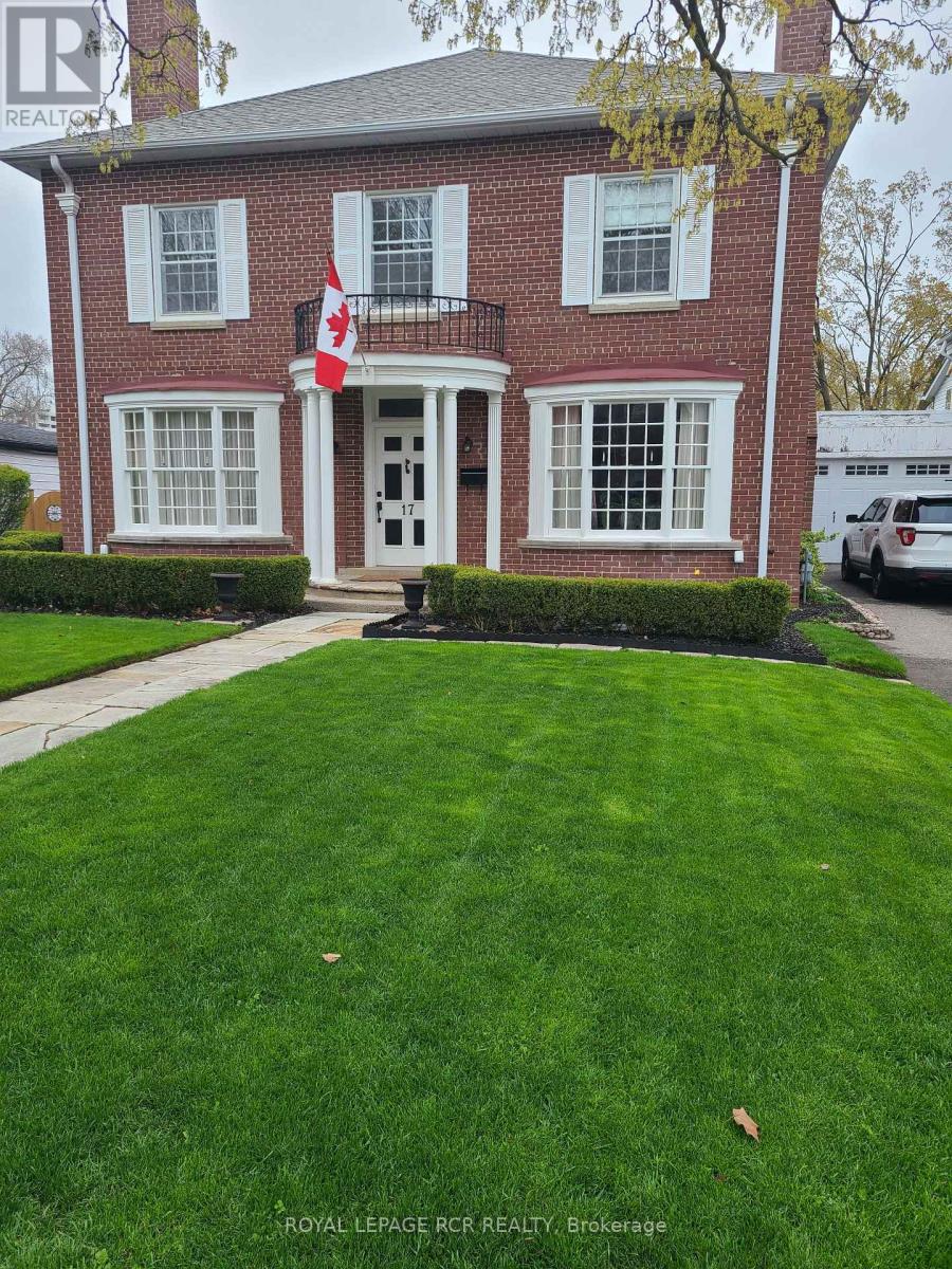 Detached at 17 FIRST AVENUE, Orangeville