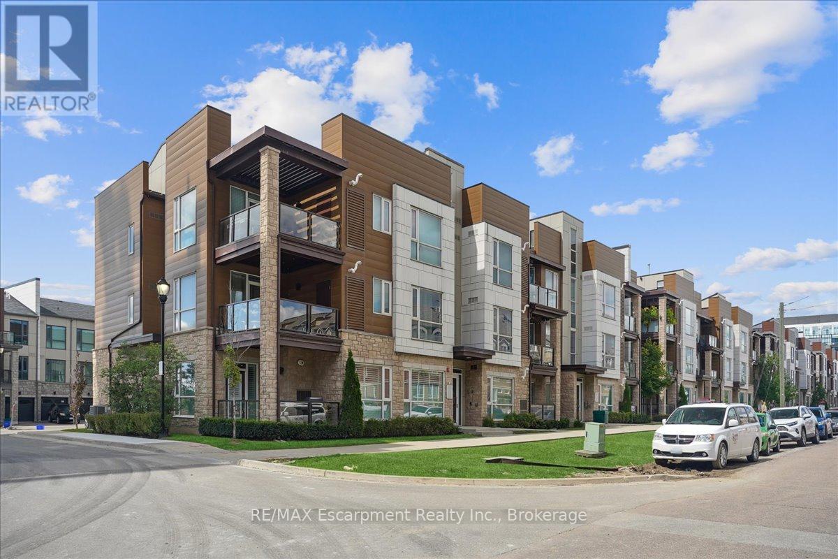 Townhouse at 211 - 2370 KHALSA GATE, Oakville (WM Westmount)