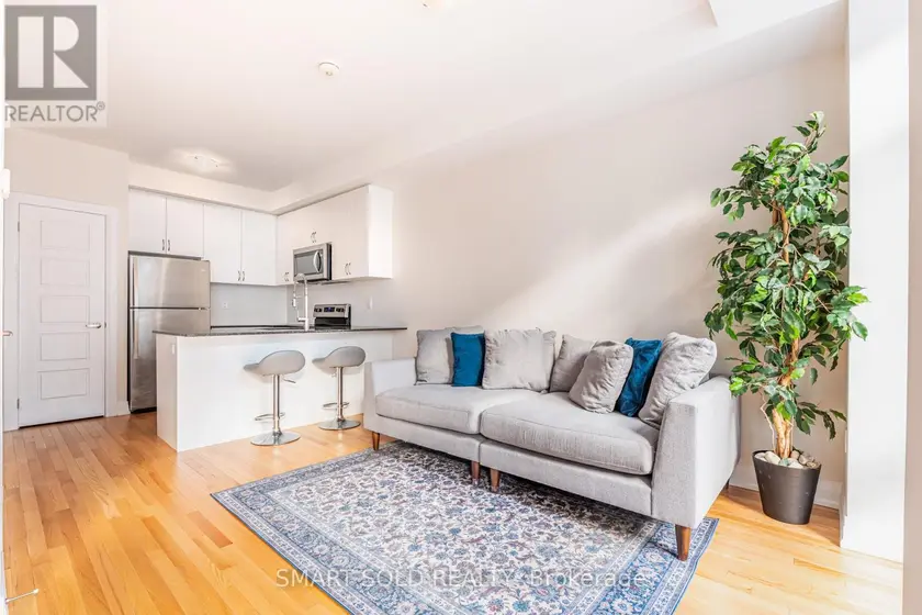 Townhouse at 14 - 713 LAWRENCE AVENUE W, Toronto