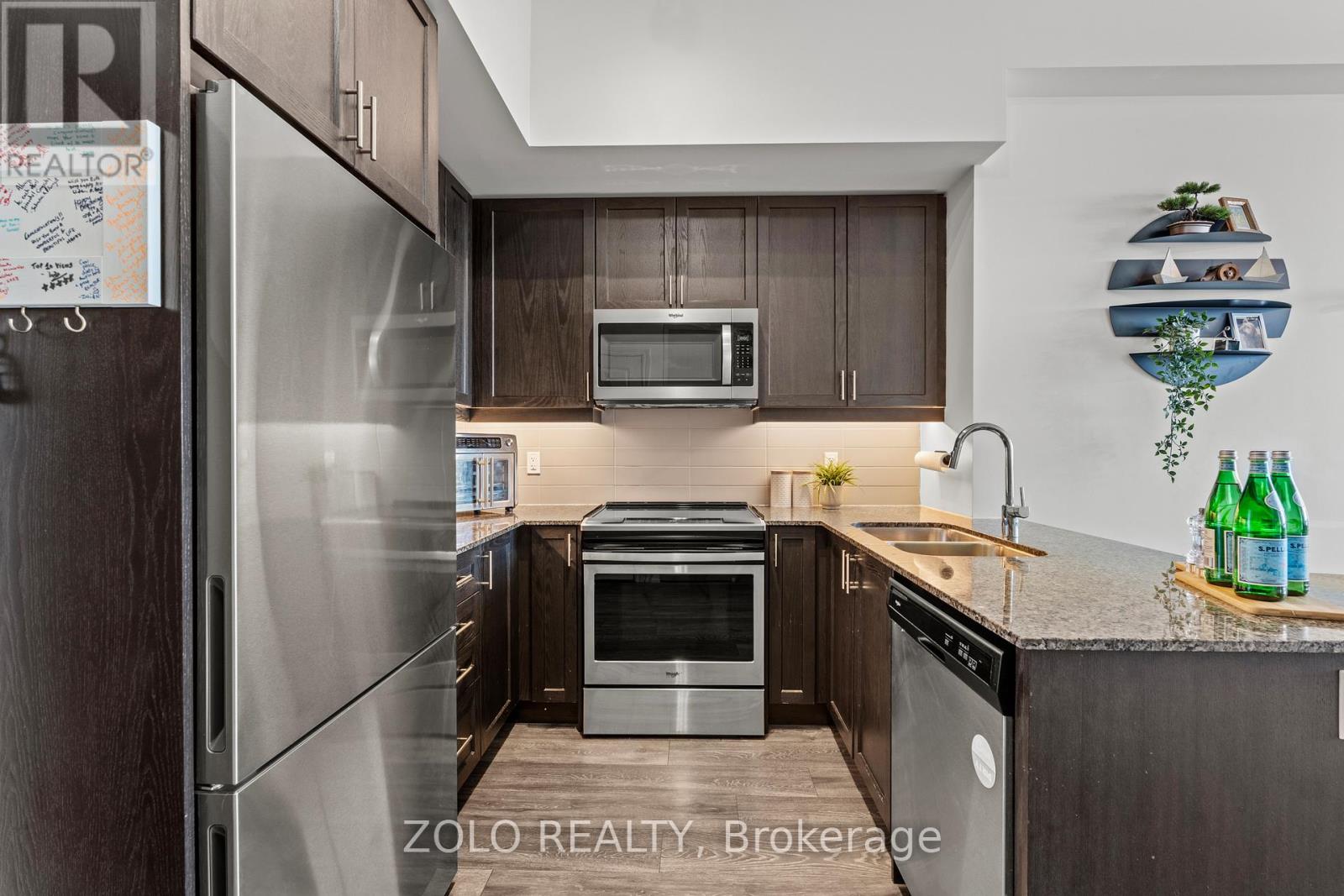 Apartment at 618 - 1050 MAIN STREET E, Milton