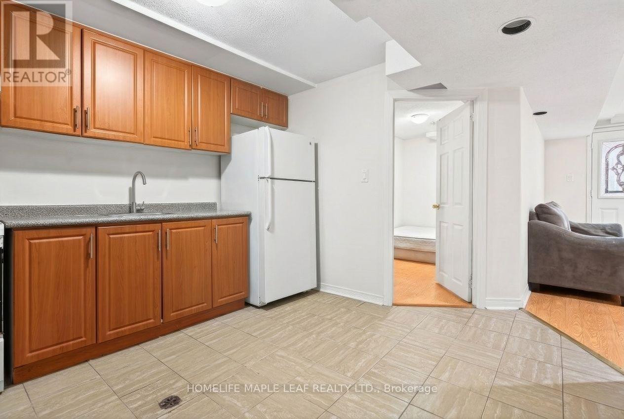 Townhouse at 735 CONSTELLATION DRIVE, Mississauga