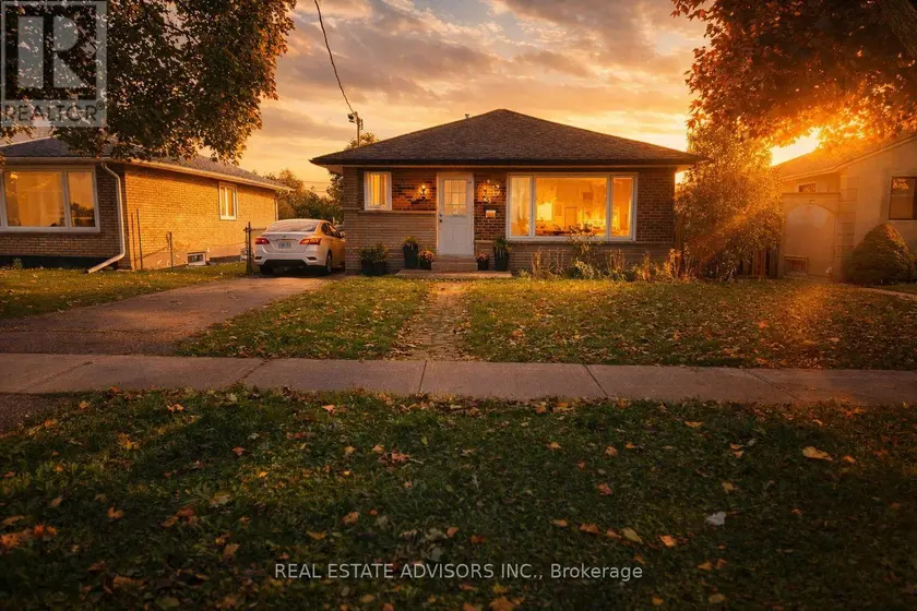 Detached at 65 MONCRIEFF DRIVE, Toronto (Rexdale-Kipling)