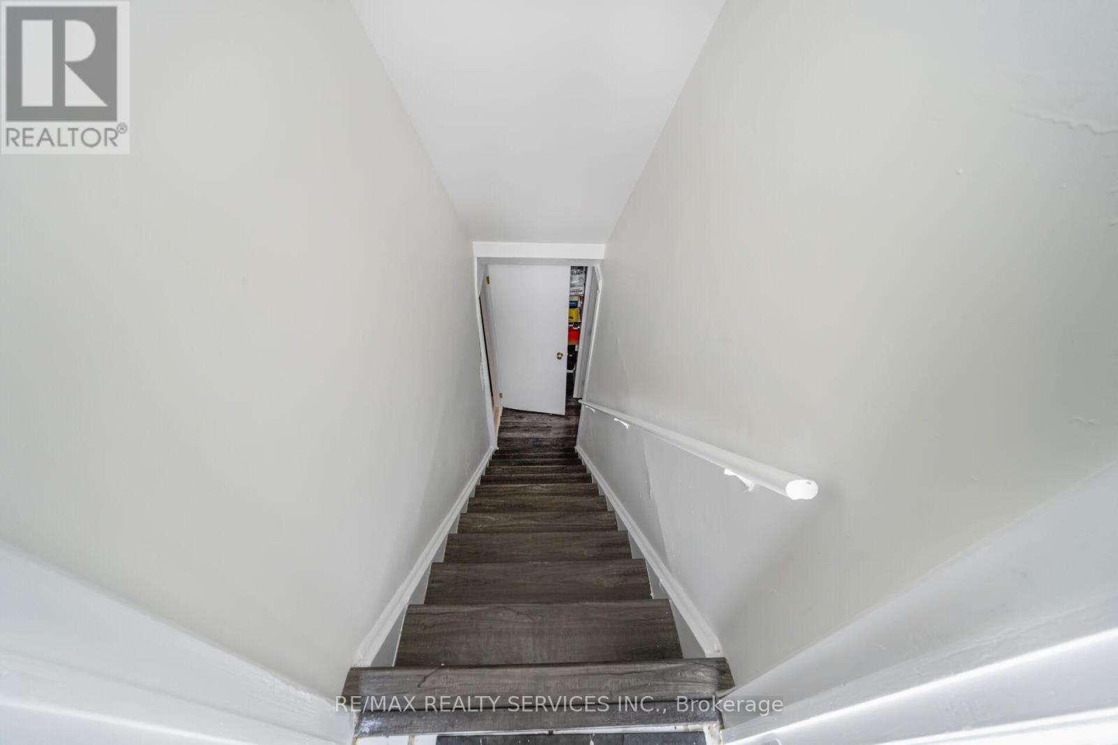 Detached at 11 JULIETTE SQUARE, Brampton