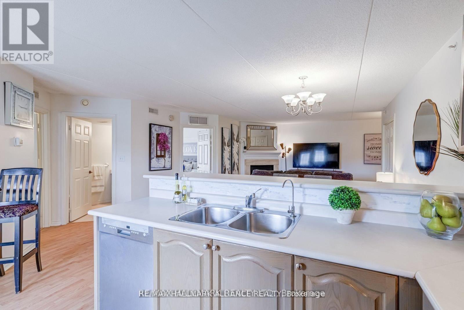 Apartment at 312 - 4003 KILMER DRIVE, Burlington