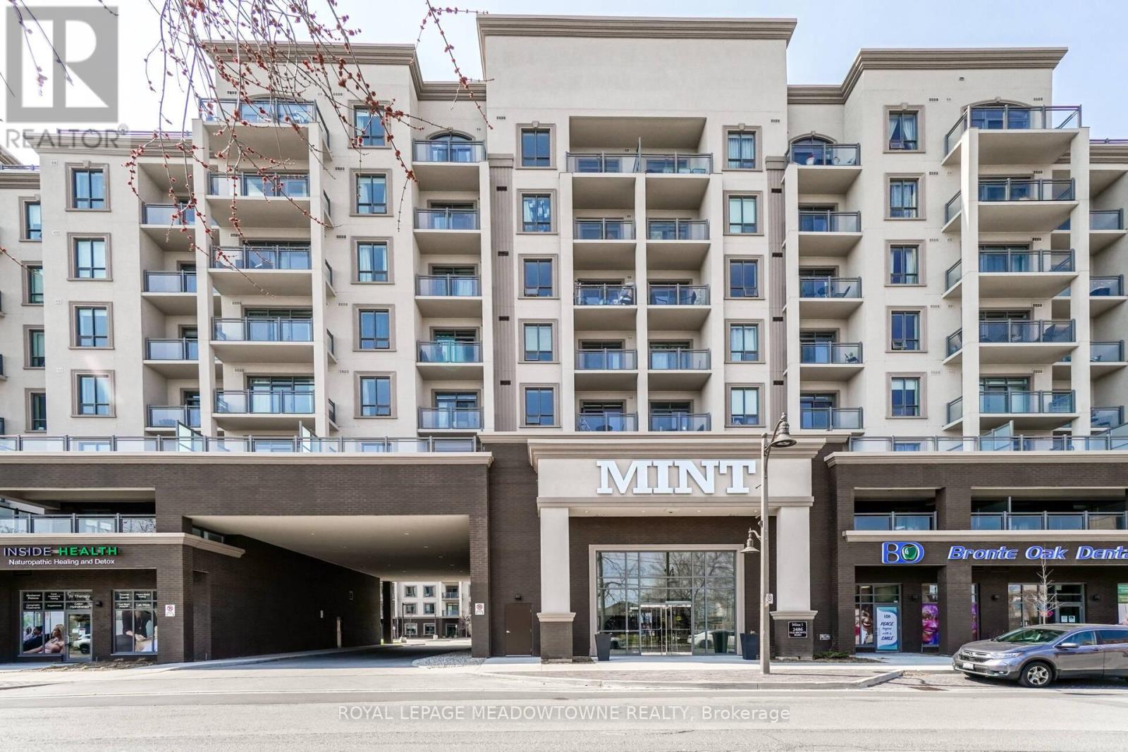 Apartment at 402 - 2486 OLD BRONTE ROAD, Oakville (WM Westmount)