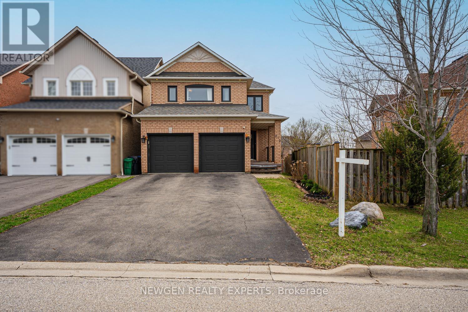 Detached at 812 KNOTTY PINE GROVE, Mississauga (Meadowvale Village)