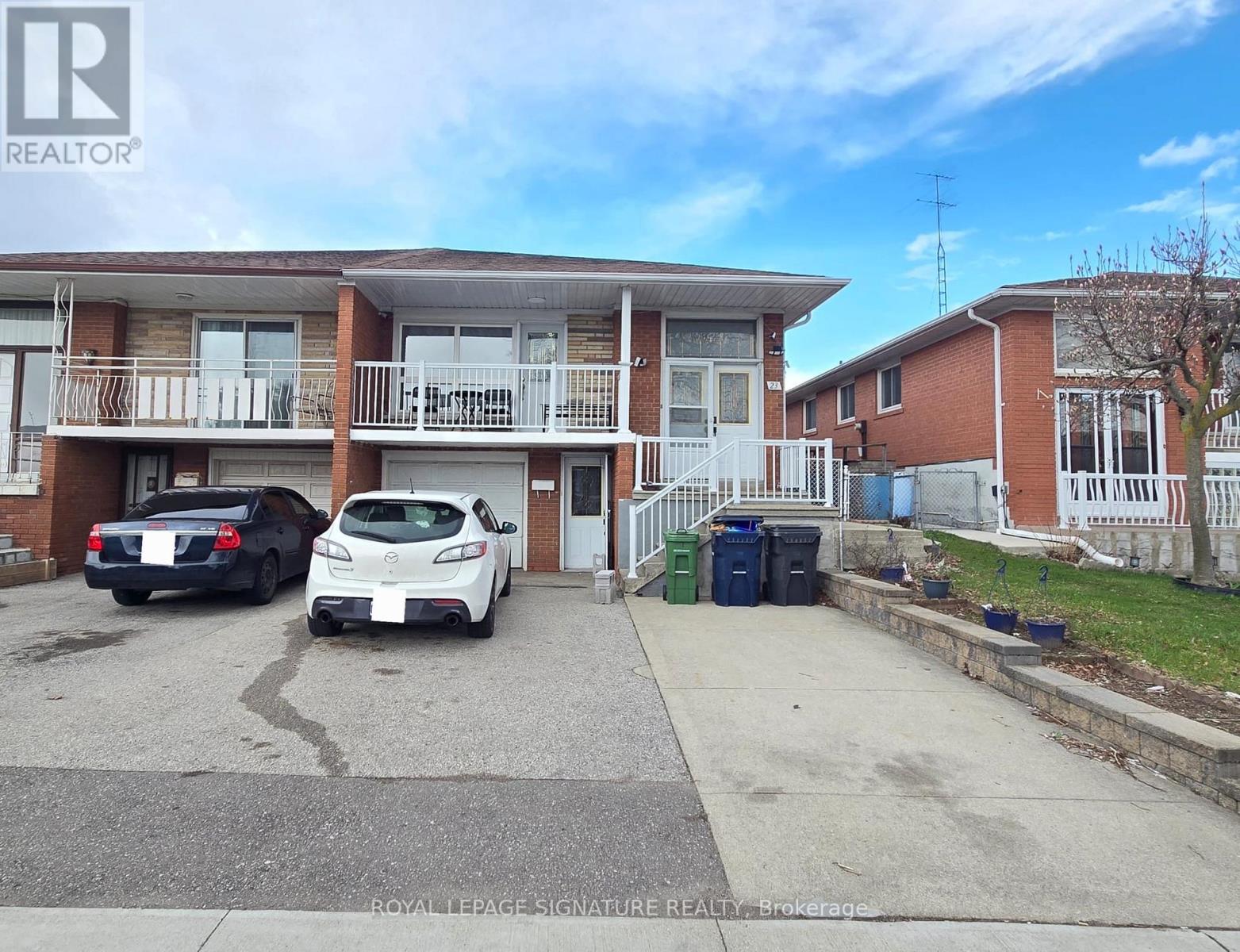 Semi-Detached/Link at UPPER - 23 BENRUBIN DRIVE, Toronto (Humber Summit)