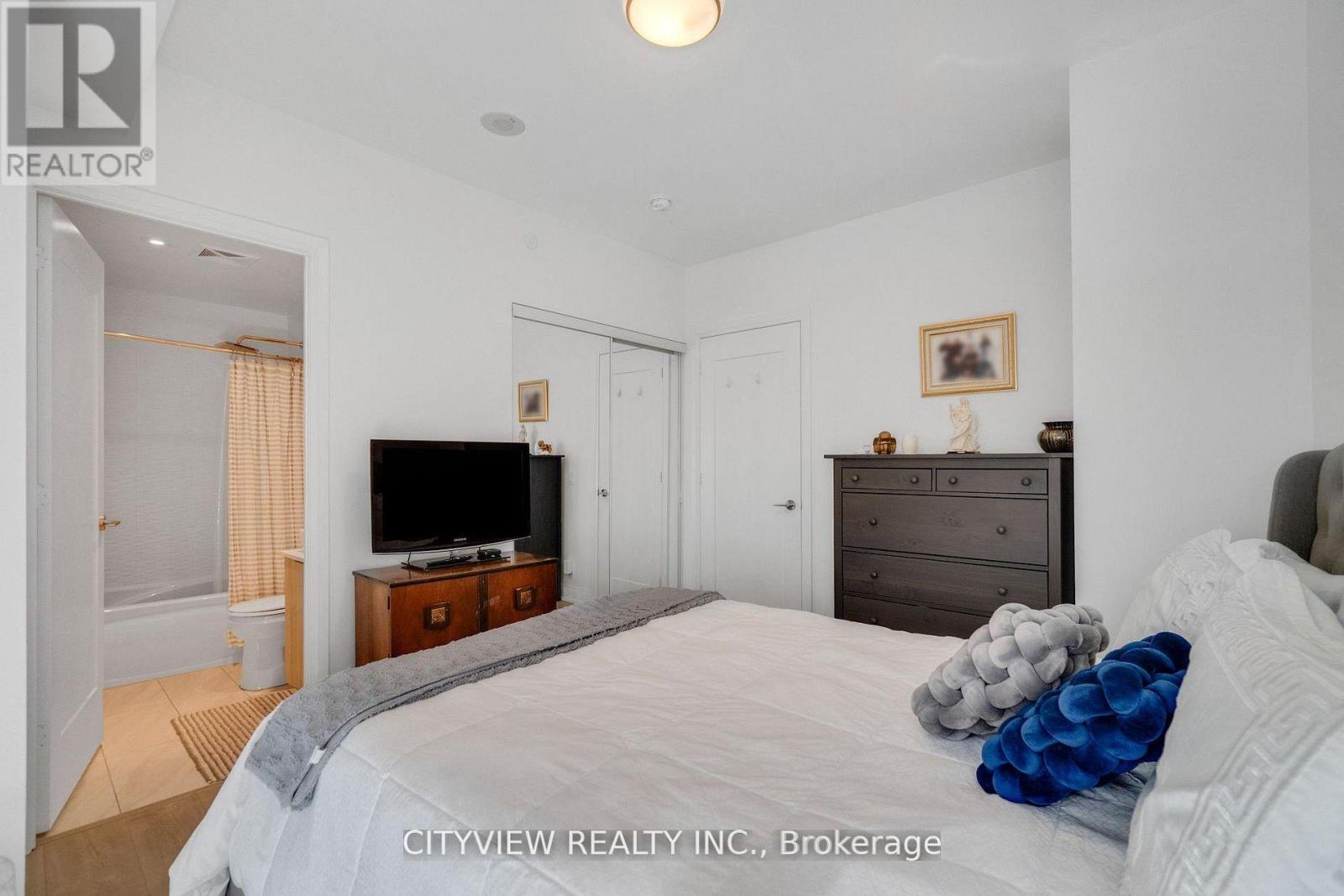 Apartment at 304 - 110 MARINE PARADE DRIVE, Toronto