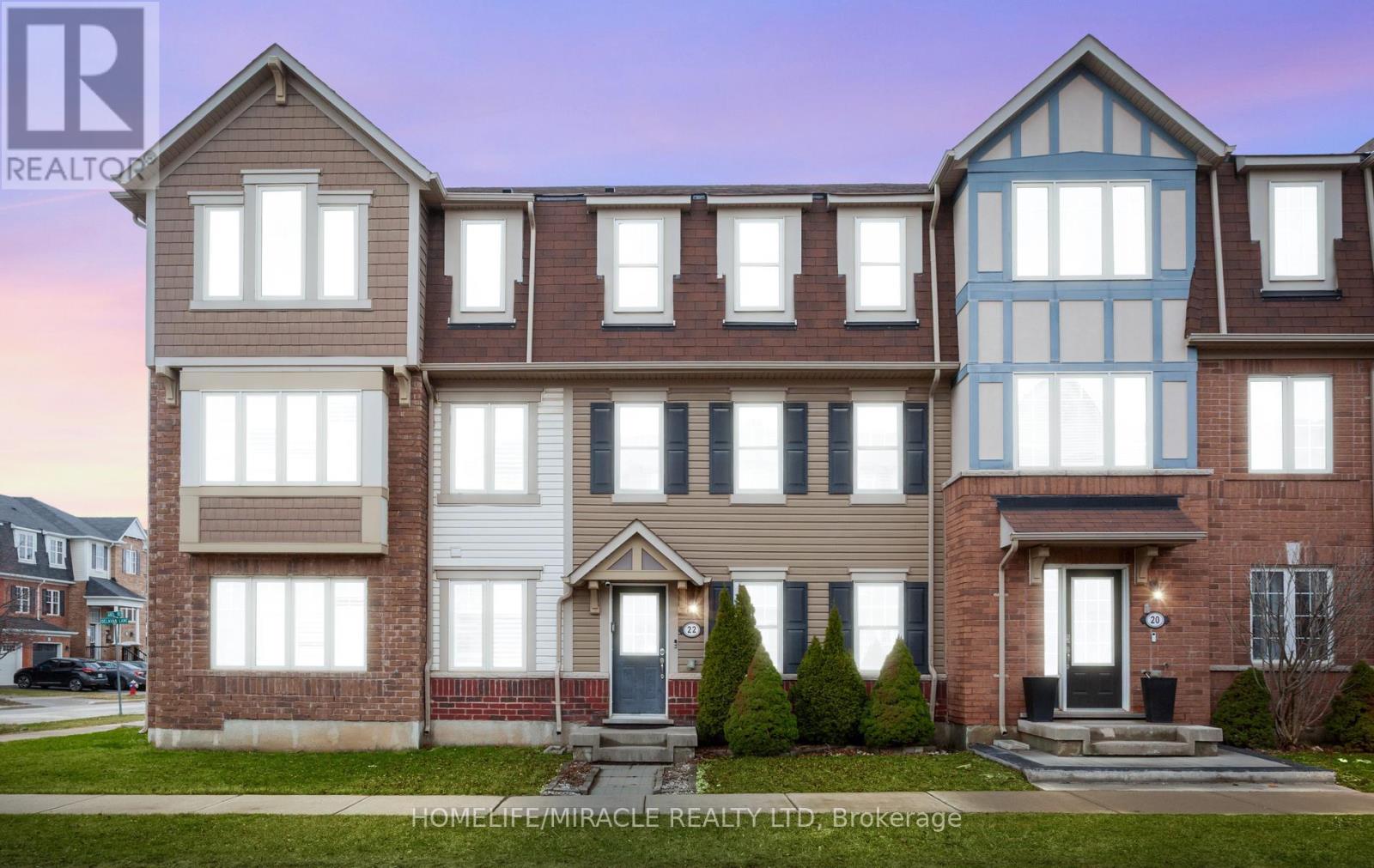 Townhouse at 22 CROSSBILL ROAD, Brampton (Northwest Brampton)