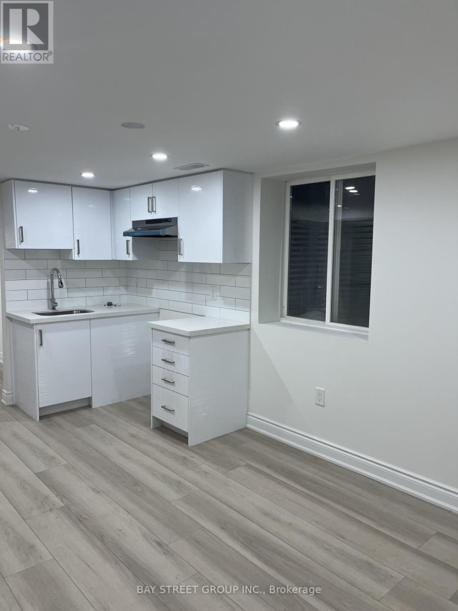 Semi-Detached/Link at 114 MILL (LOWER) STREET N, Brampton (Downtown Brampton)