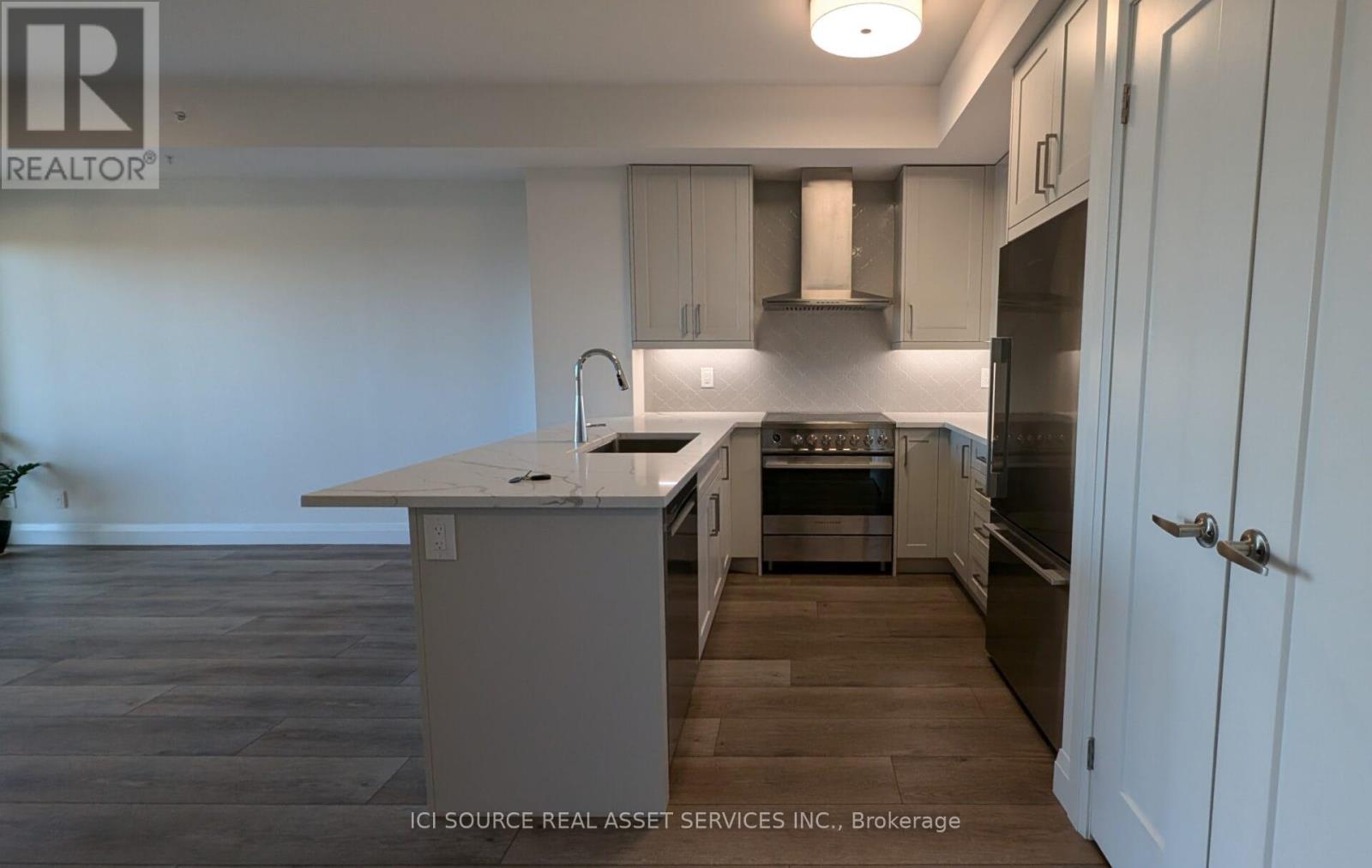 Apartment at 806 - 500 BROCK AVENUE, Burlington (Brant)