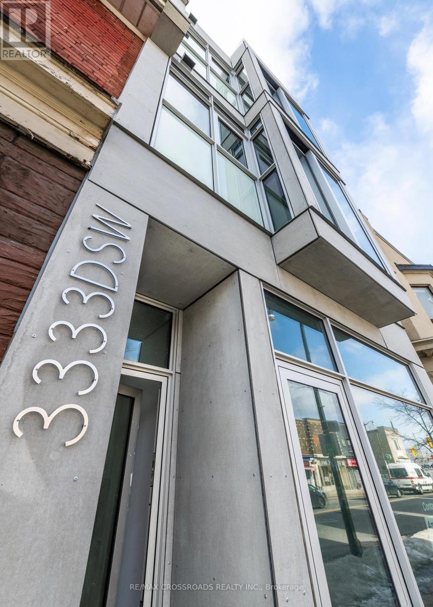 Multiplex at 3A - 3333 DUNDAS STREET W, Toronto (Junction Area)