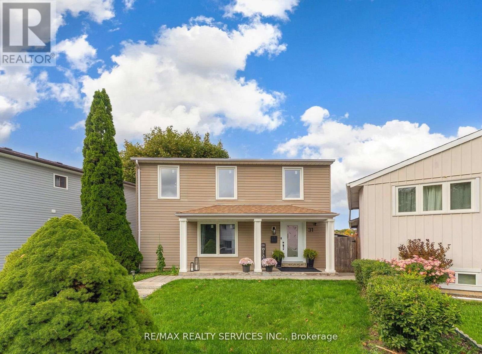 Detached at 31 HUNTINGWOOD CRESCENT, Brampton (Central Park)