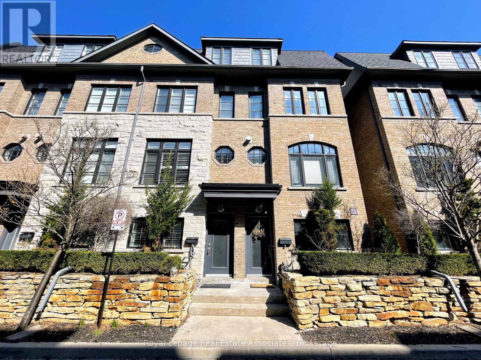 Townhouse at 56 LOBO MEWS, Toronto (Islington-City Centre West)