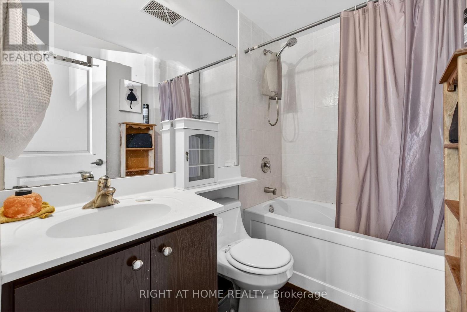 Apartment at 3806 - 50 ABSOLUTE AVENUE, Mississauga
