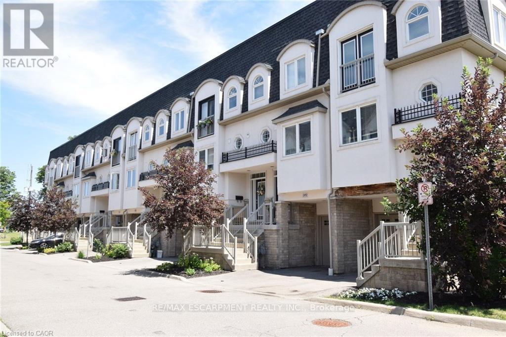 Townhouse at 2458 SCHOLARS COMMON, Burlington (Mountainside)